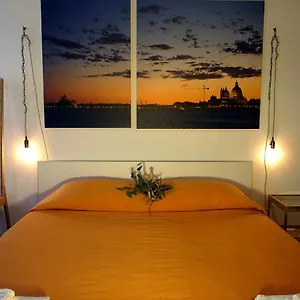  Guest house Lively Castello Comfort Private Bath & Privacy