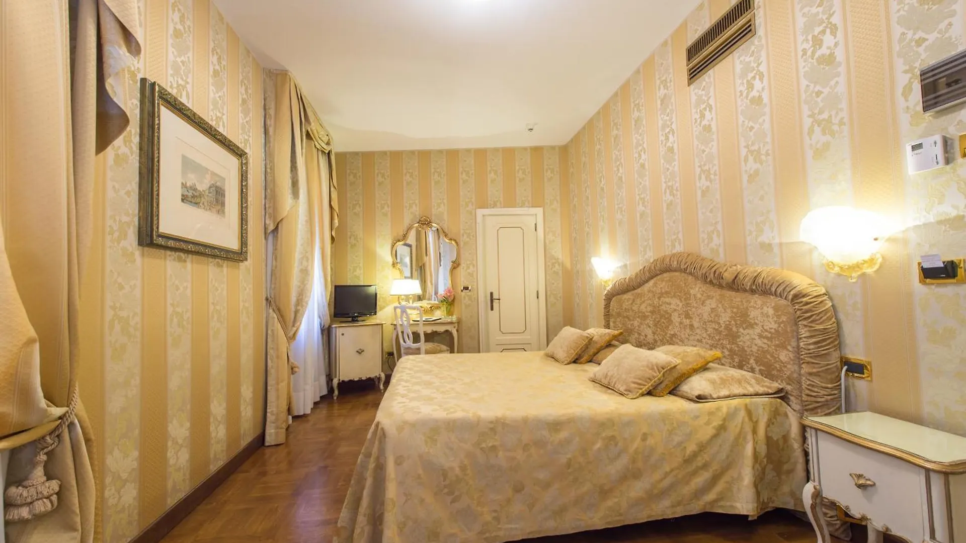 Guest house Casa Savoia & Casa Jolanda Hotel Venice